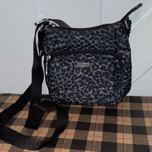 Baggallini “Joey” Black Leopard Print Small Crossbody Bag